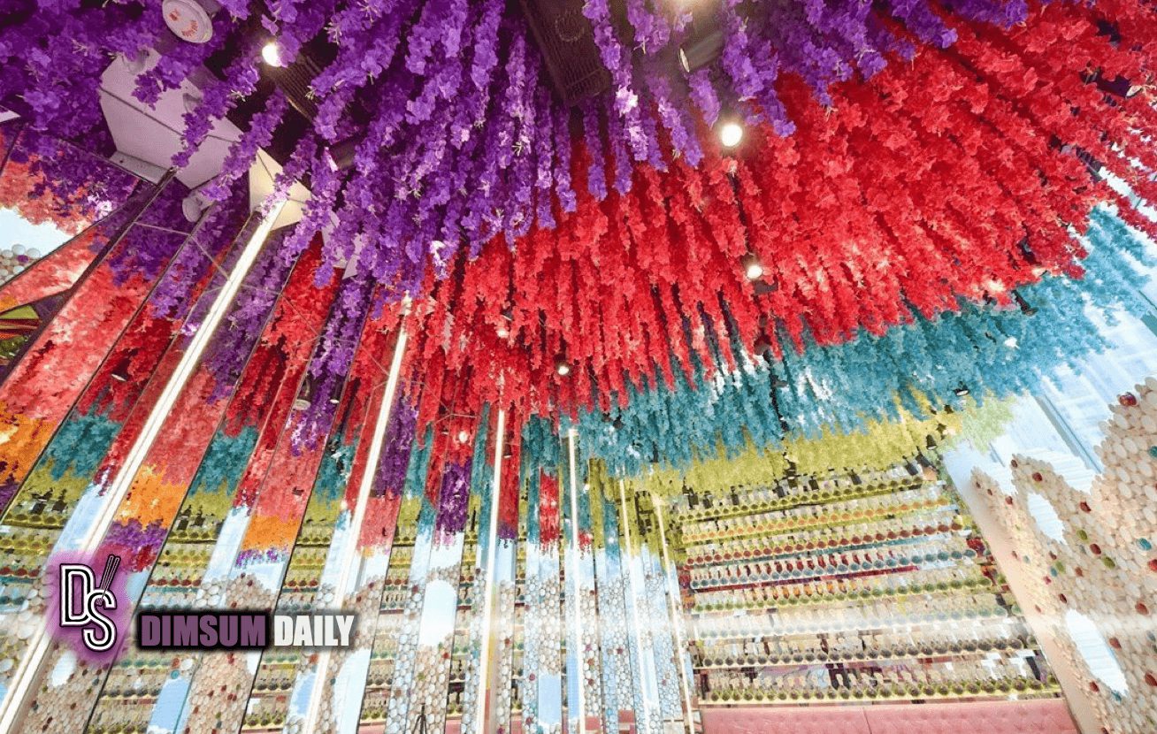 Kaleidoscopethemed restaurant opens at Silka West Kowloon Hotel