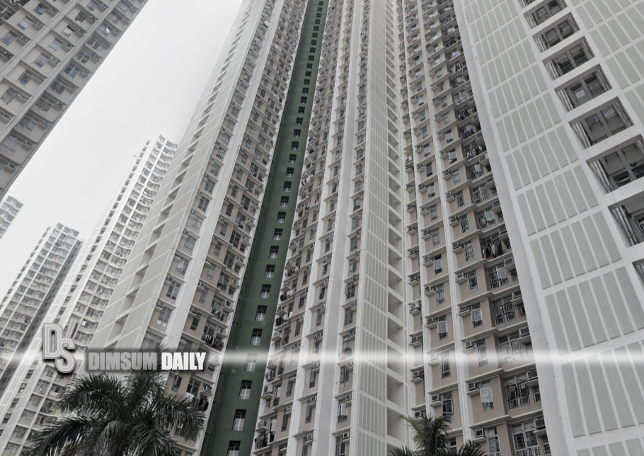 Shing Yu House at Tin Shing Court in Tin Shui Wai under lockdown ...
