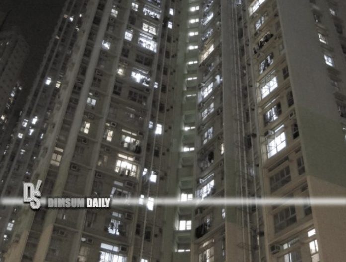 Lockdown testing at Shun Yat House, Yat Tung (II) Estate, 3rd