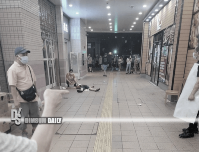 Chef attacks customer armed with knife due to disagreement over portion ...