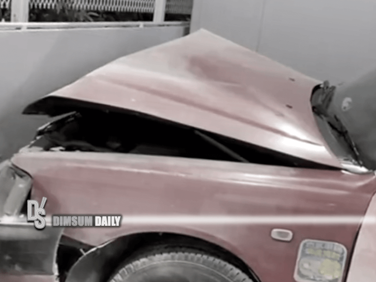 Taxi Defects Taxi driver crashes into anti-collision column and wall while waiting ...
