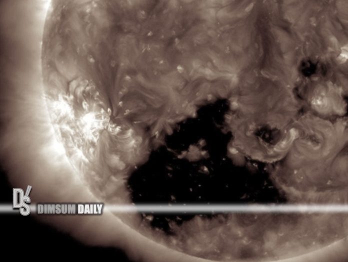 NASA spots massive coronal hole on the Sun 20 times larger than the ...