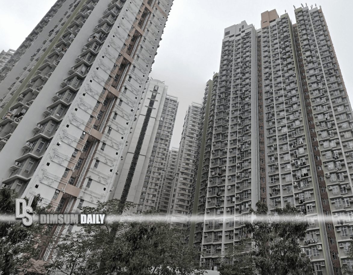 Police detain 17yearold in Tseung Kwan O for tailing another17year