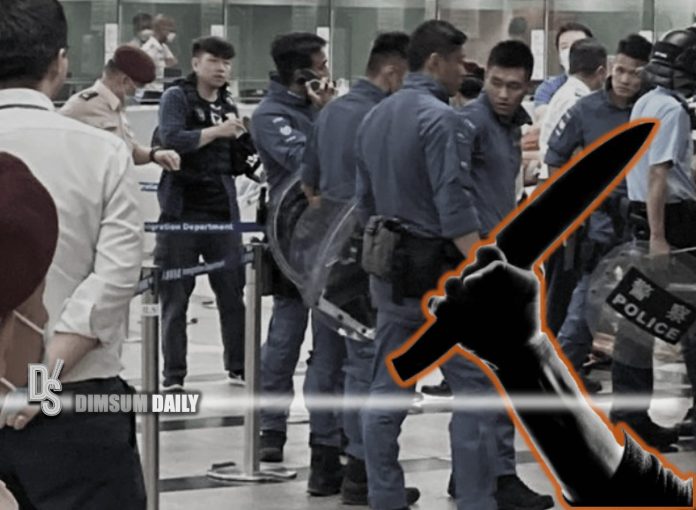 Somalian man armed with knife arrested at Immigration Tower in Wan Chai