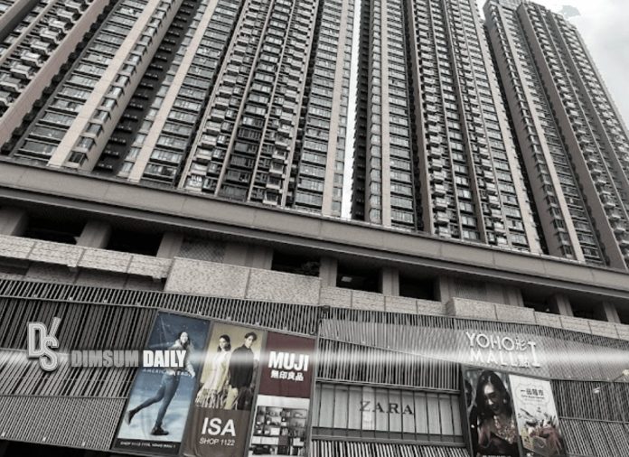 Altercation between restaurant coworkers at Yoho Mall results in one