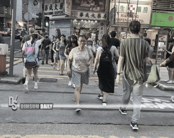 Hong Kong records highest temperature of the year at noon today amidst