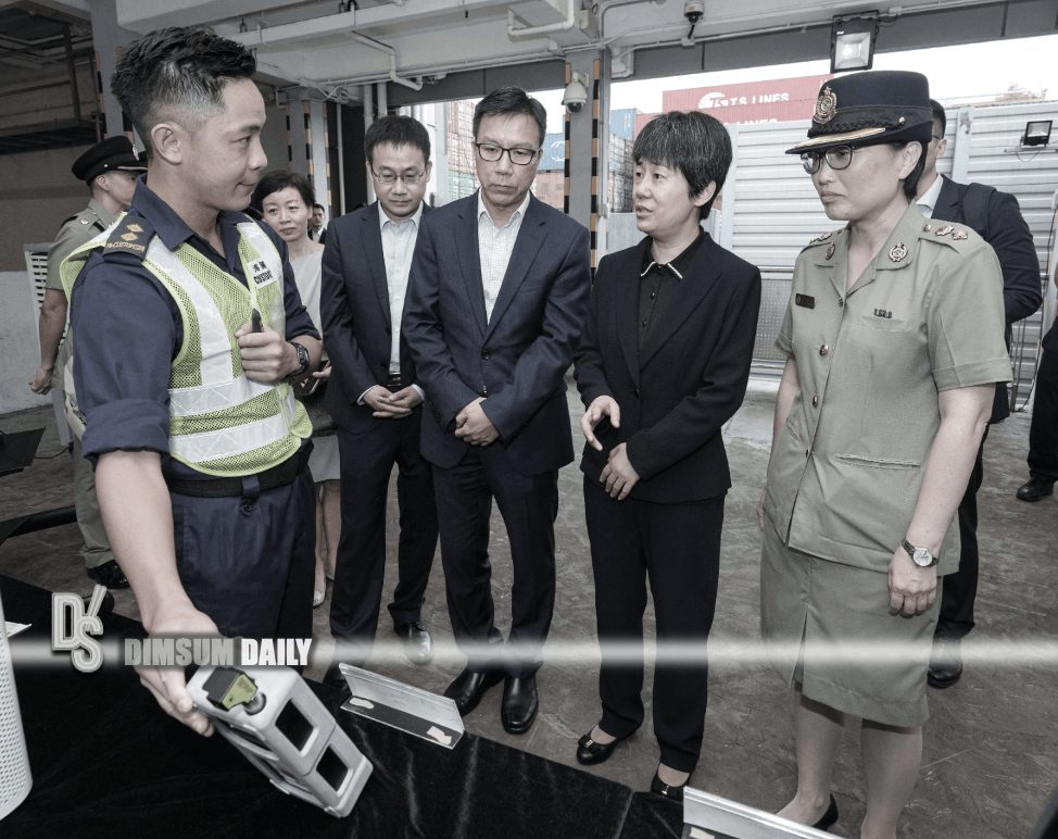 Vice Minister of Commerce visits Hong Kong Customs to enhance maritime ...