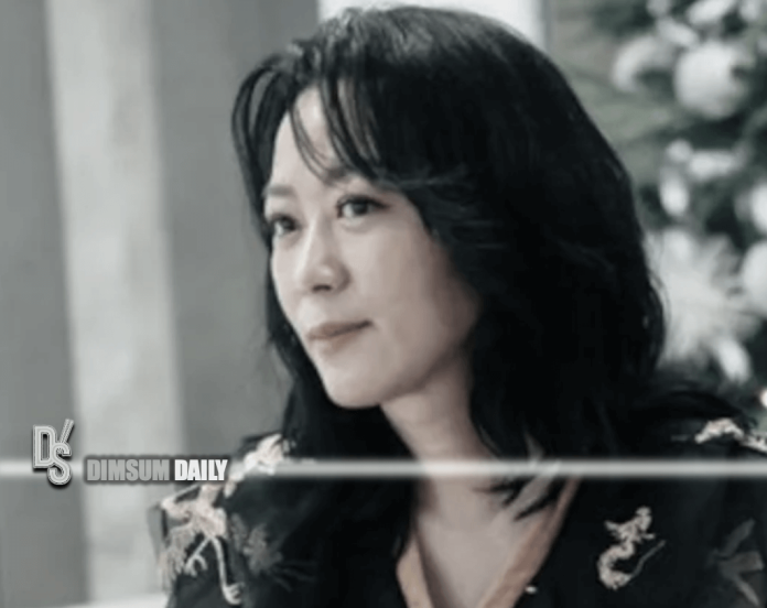 Chinese actress Hu Ling makes historic appearance at Taiwan's Golden