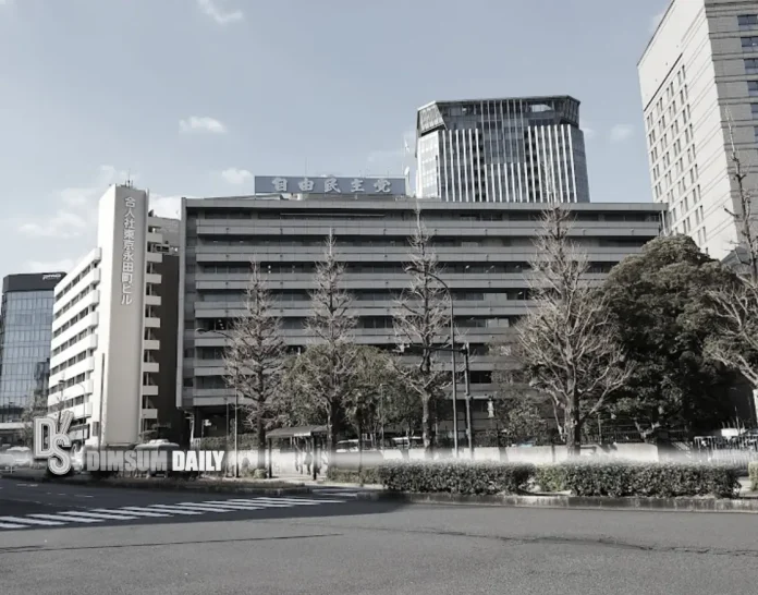 Man detained after allegedly throwing Molotov cocktails at Japan's