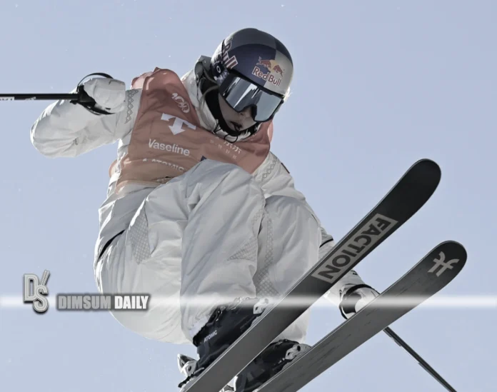 Zhang Xiaonan Clinches Gold in Women's Snowboard Slopestyle at Harbin ...
