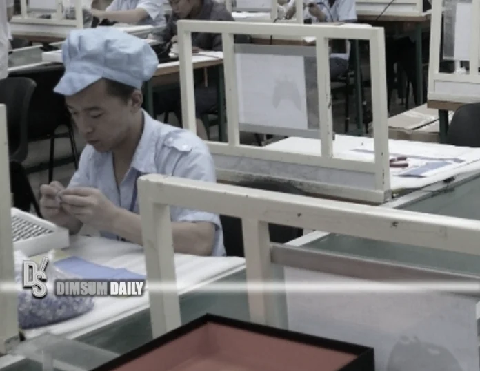 Factory workers-3242