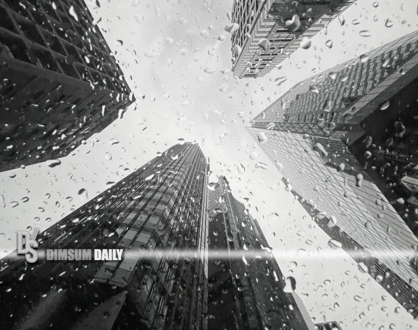 Thunderstorm Warning issued by HK Observatory, weather expected to be  mainly cloudy with intermittent showers