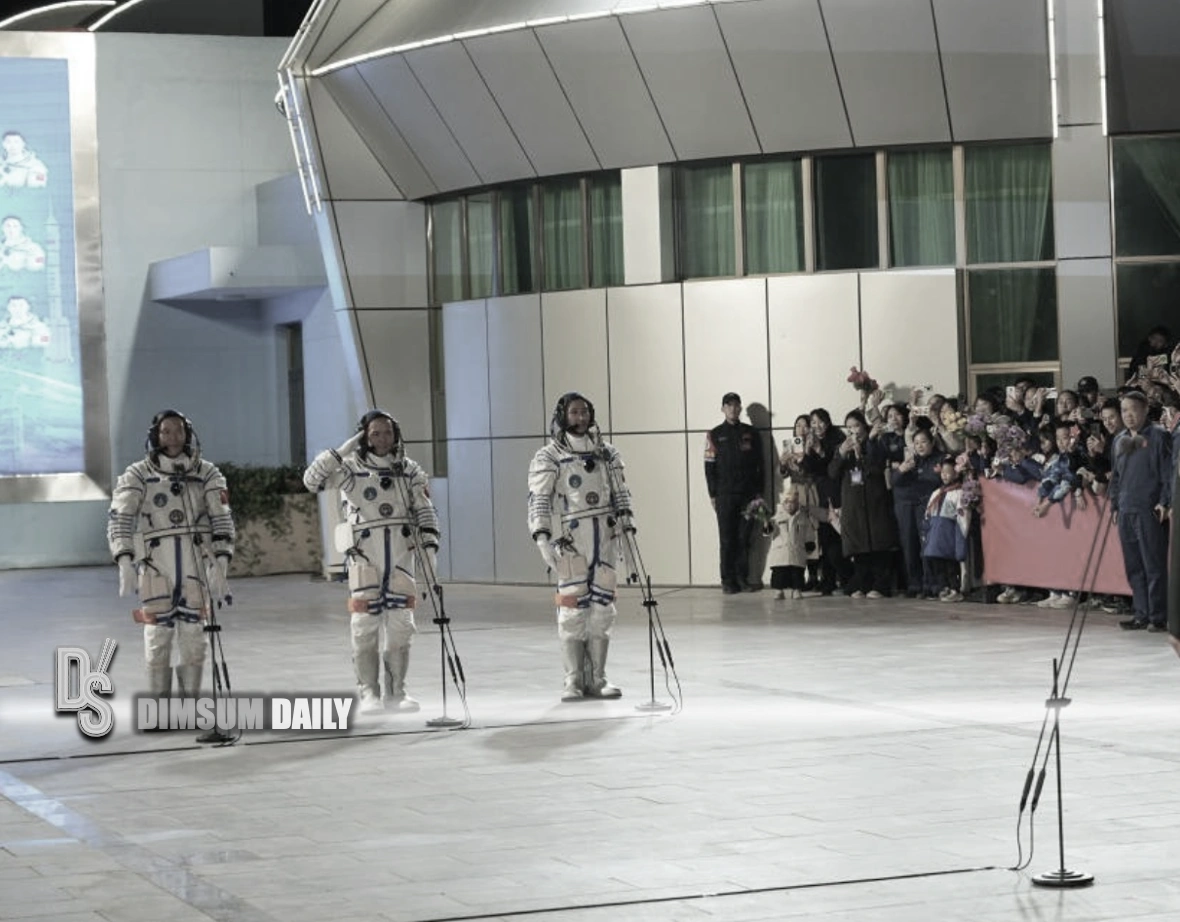 Shenzhou-21 astronauts depart for Tiangong Space Station mission