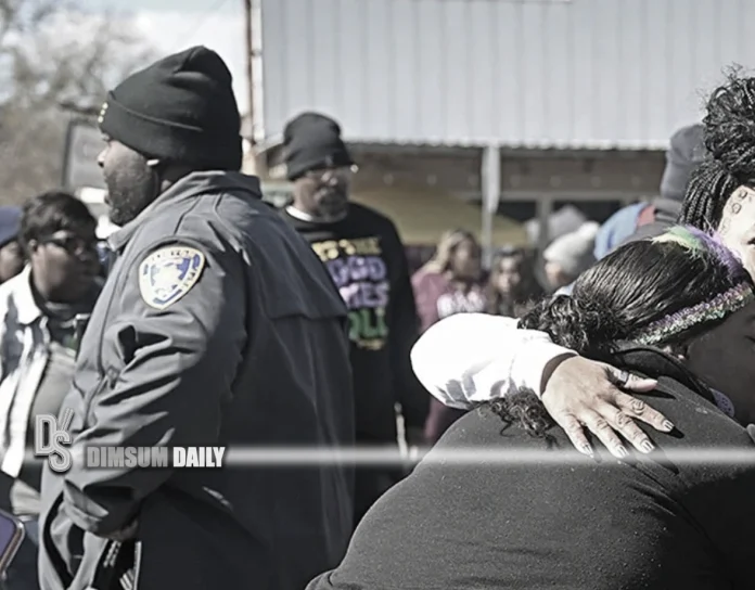 Six hurt, including child, in shooting at Louisiana Mardi Gras parade