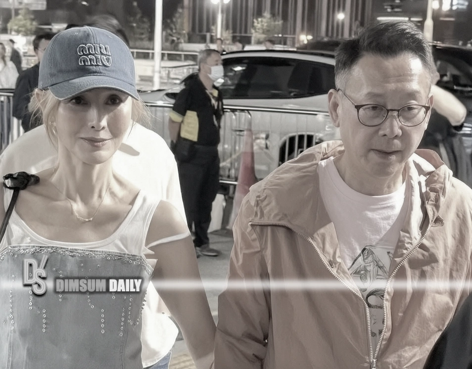 Retired actresses Michele Reis and Rosamund Kwan spotted at Grasshopper’s 40th Anniversary concert