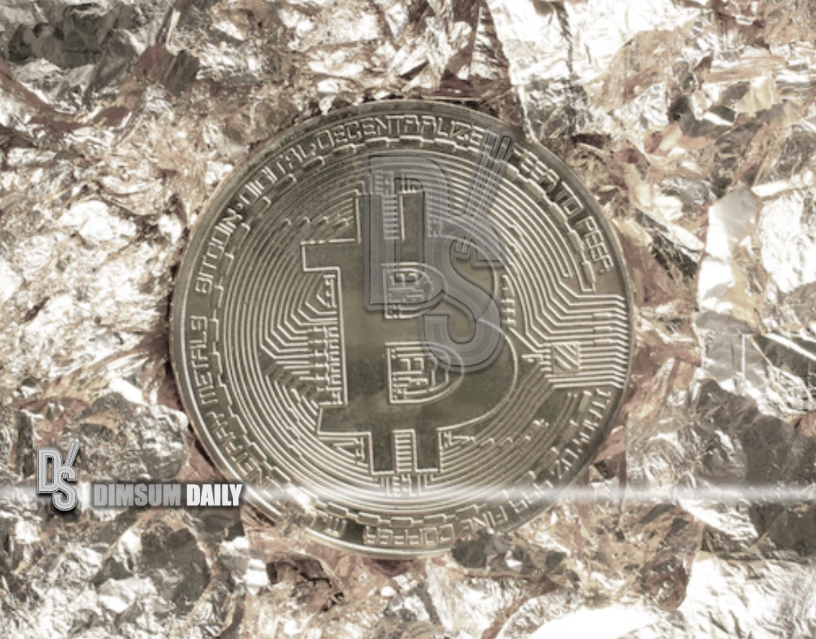 Bitcoin slumps to 21‑month low following ETF outflows and rate fears