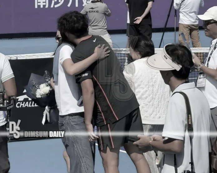Coleman Wong hugged Mandy Tam courtside after split with Constance Chan