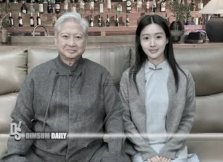 Sammo Hung family spotted in Hangzhou ancient town