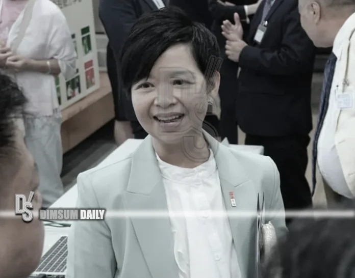 Winnie Ho-2910101