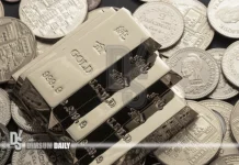 Gold sinks to one-year low below US$3,900 as oil surge revives inflation fears
